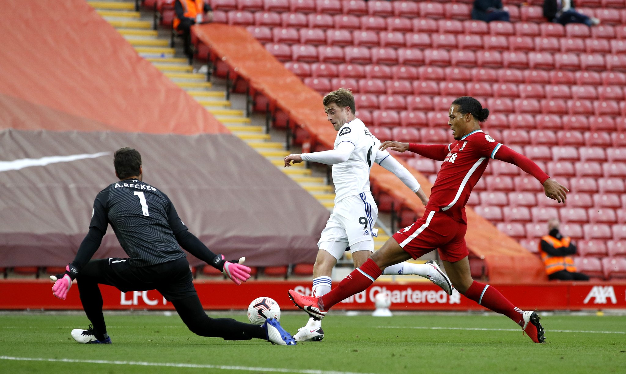 王昊斌也始 王昊斌也始